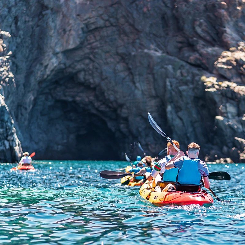 Rejs statkiem i oglądanie delfinów w Costa Adeje na południu Teneryfy - Kajaki i Snorkeling z Żółwiami - 2.5h slide 2