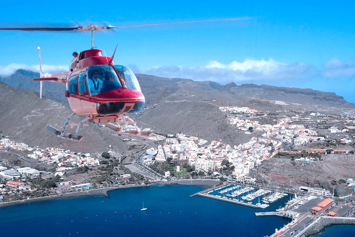 Excursión guiada y actividades en Tenerife, Islas Canarias - Experiencia Privada en Helicóptero – Tenerife desde lo alto