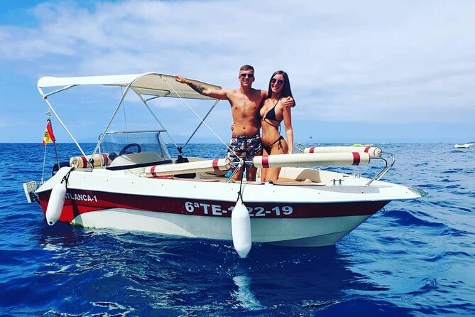 Paseo en barco y avistamiento de cetáceos en Costa Adeje, Tenerife sur - Alquiler de barco sin licencia – Conviértete en tu propio capitán