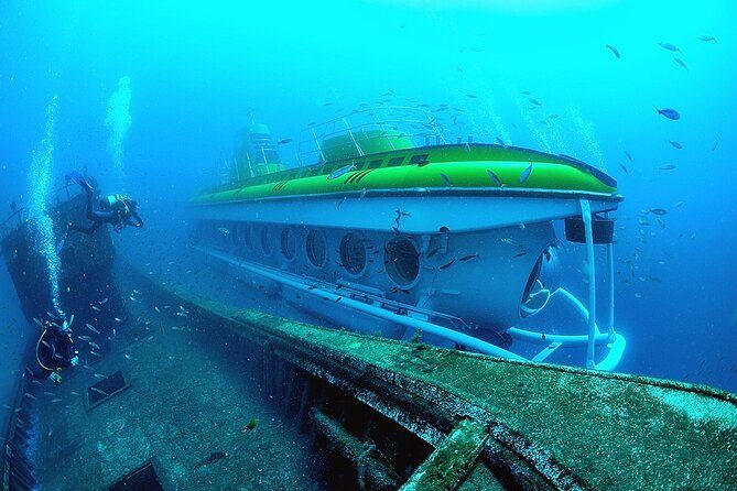 Rejs statkiem i oglądanie delfinów w Costa Adeje na południu Teneryfy - Łódź Podwodna Submarine - Rejs pod Wodą 1h slide 2